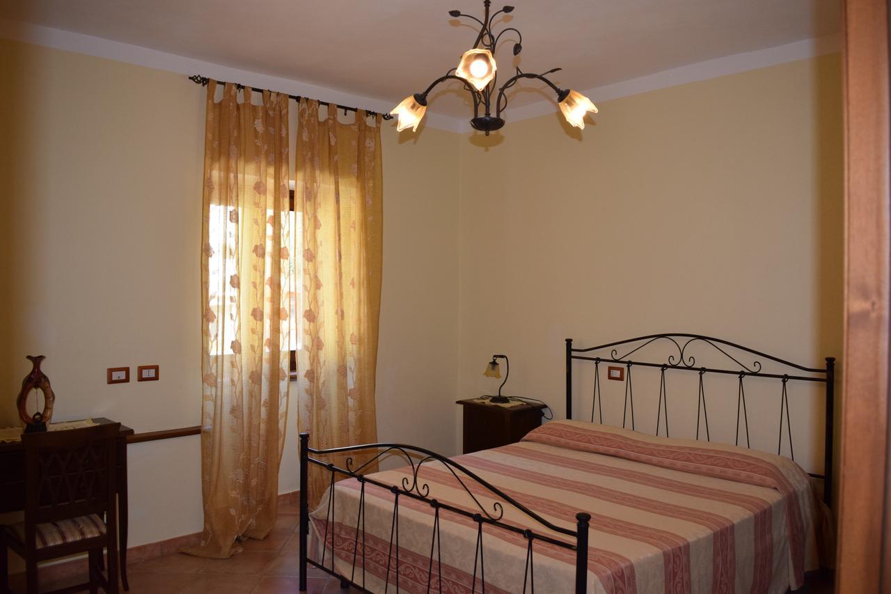 Country House B&B Antica Dimora Del Sole Camerota Eksteriør billede